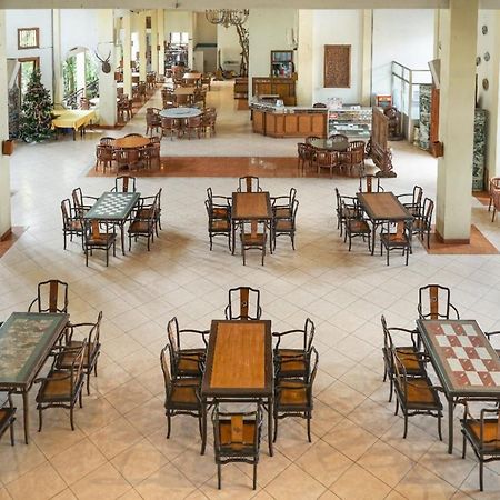 Front One Resort Indraloka Temanggung 외부 사진