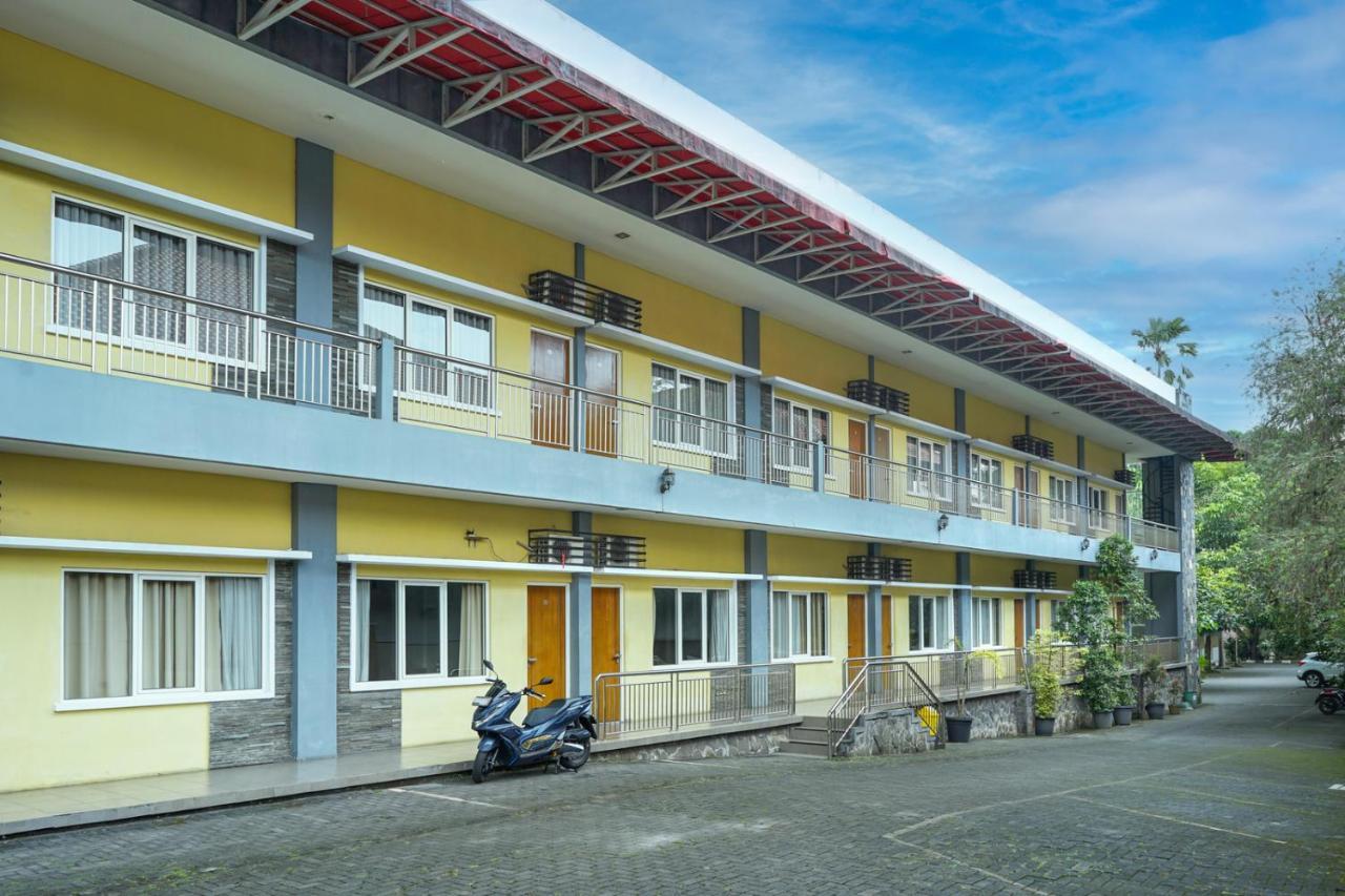 Front One Resort Indraloka Temanggung 외부 사진