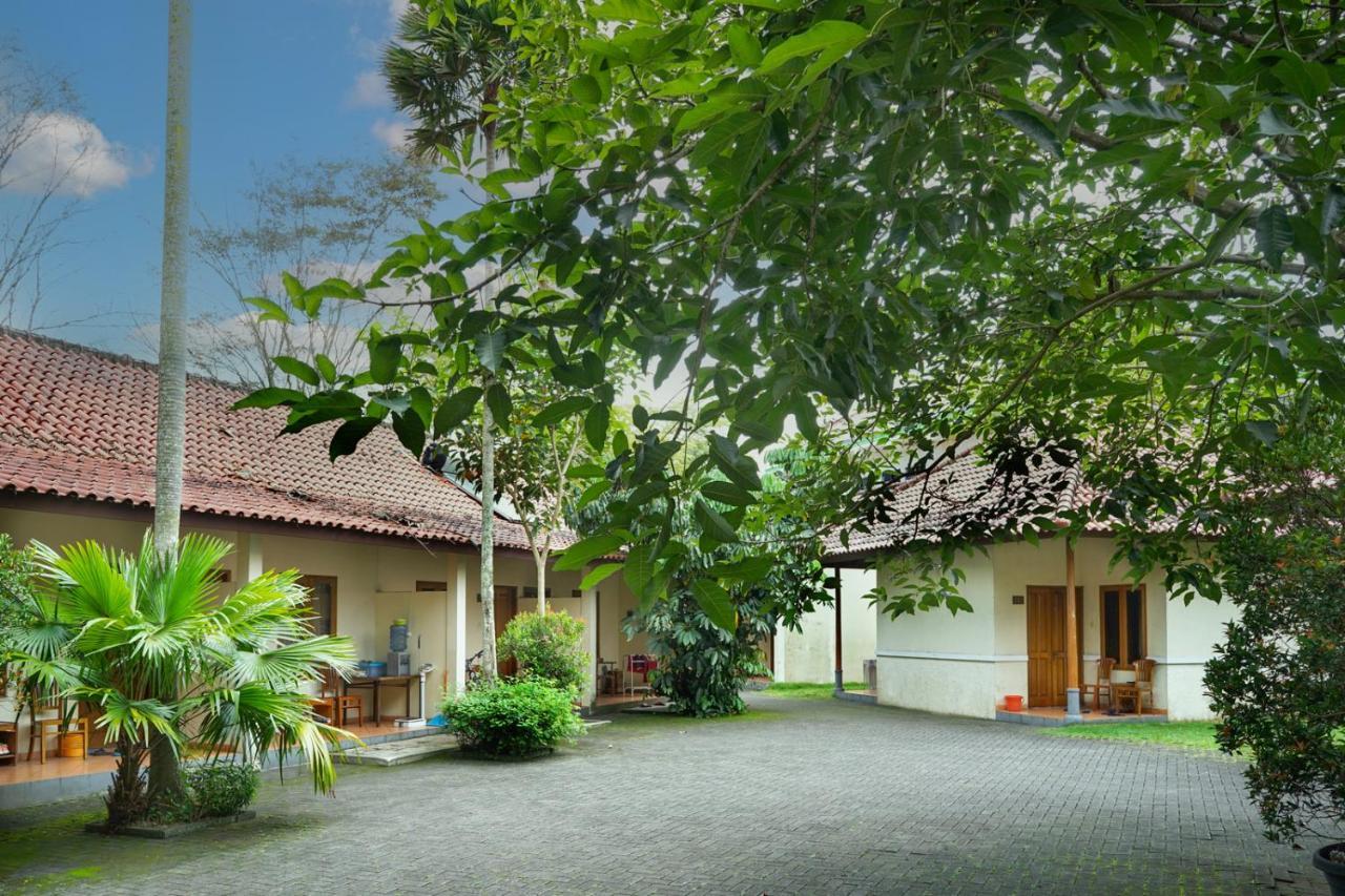 Front One Resort Indraloka Temanggung 외부 사진
